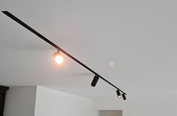 Complete set magneetrail verlichting – trimless U-profiel inbouw Philips HUE - Afbeelding 2